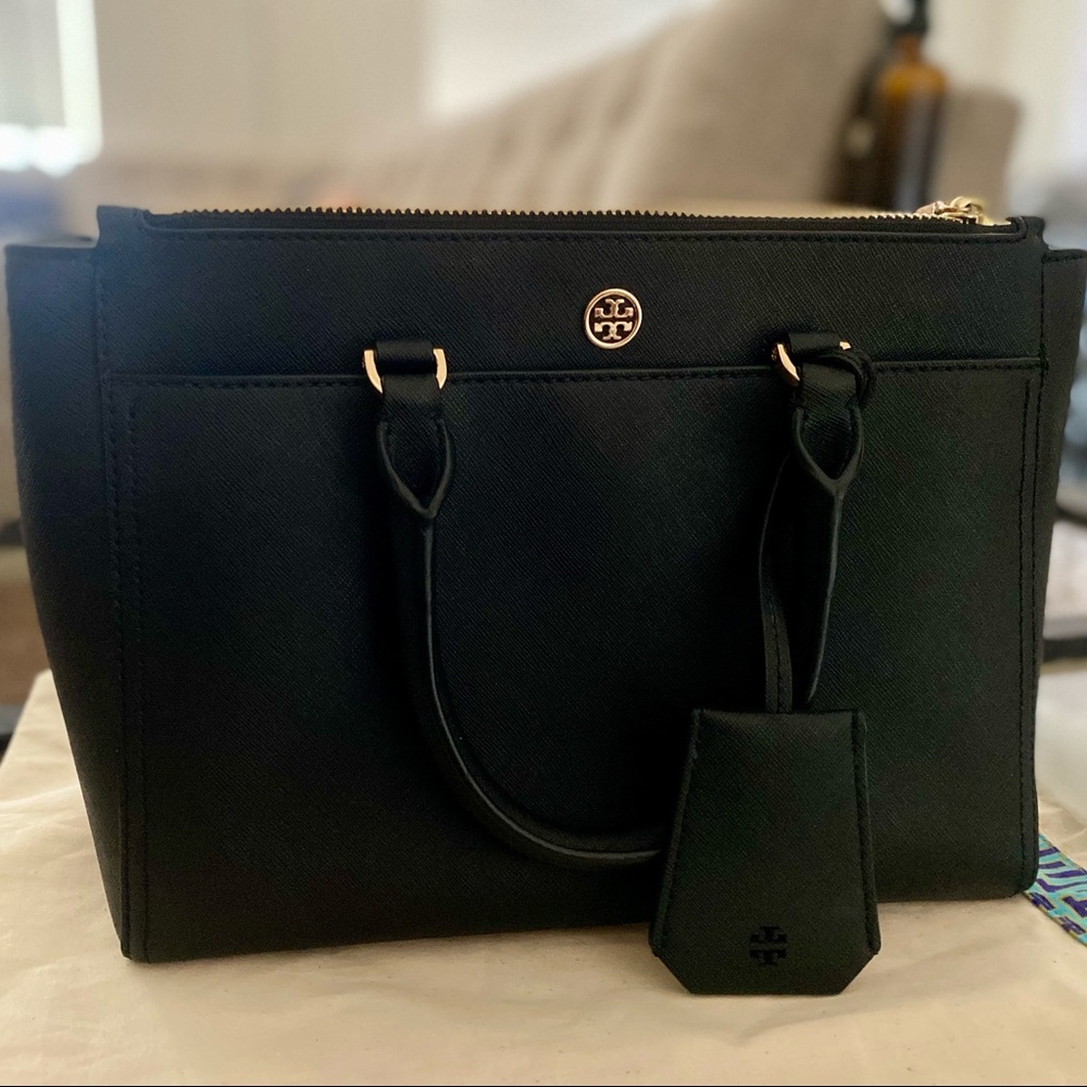 Like New! Tory Burch Robinson Tote + Dust Bag
